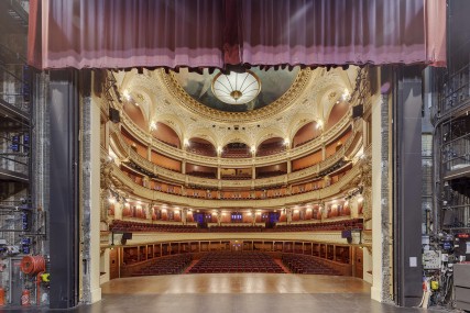 Salle Favart depuis le plateau de l'Opéra-Comique © Stefan Brion