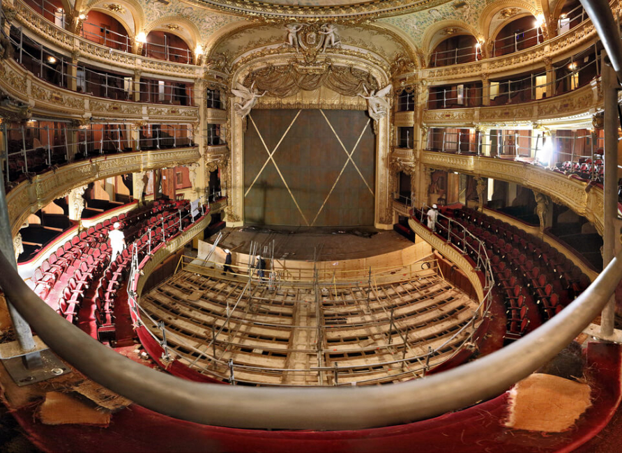 Salle Favart | Rideau de scène © Alwyne de Dardel - Photo © Stefan Brion