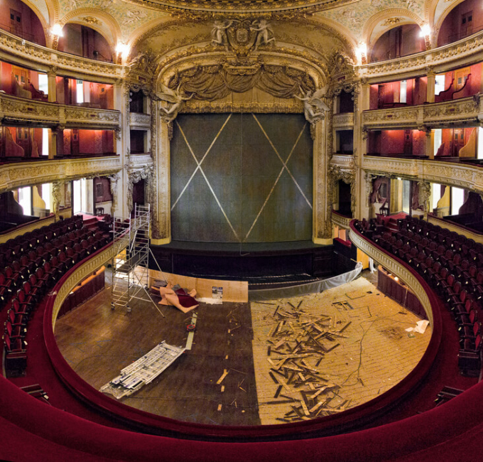 Salle Favart | Rideau de scène © Alwyne de Dardel - Photo © Stefan Brion