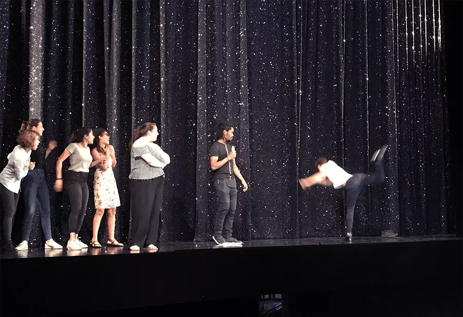 Répétition sur le plateau Favart