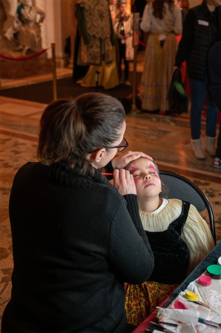 Découverte des costumes et maquillage | Journée portes ouvertes aux familles, 2023 © Frédéric Michot