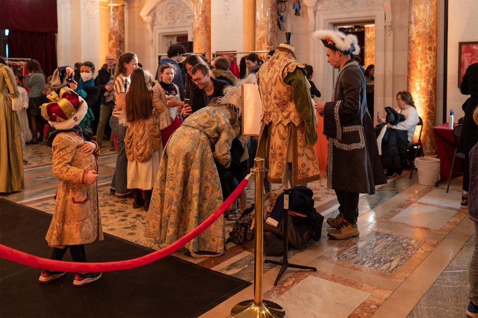 Découverte des costumes et maquillage | Journée portes ouvertes aux familles, 2023 © Frédéric Michot