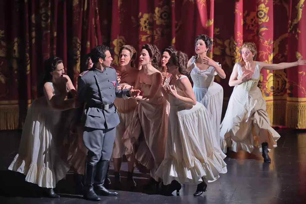 Frédéric Antoun (Don José), choeur accentus © Stefan Brion