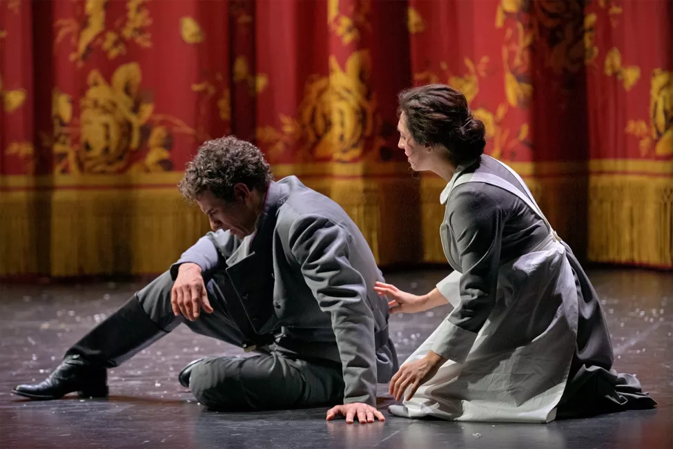 Frédéric Antoun (Don José), Elbenita Kajtazi (Micaëla) © Stefan Brion