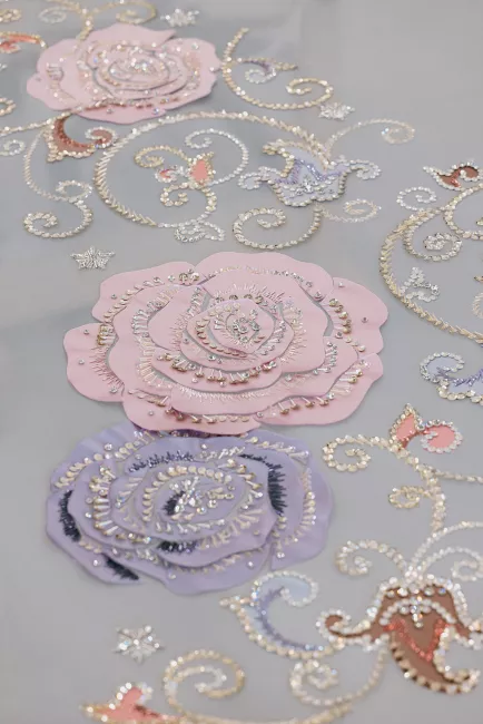 Conception de la robe de Zémire dans les ateliers Lesage | Zémire et Azor © Lesage x Opera Comique - Alix Marnat