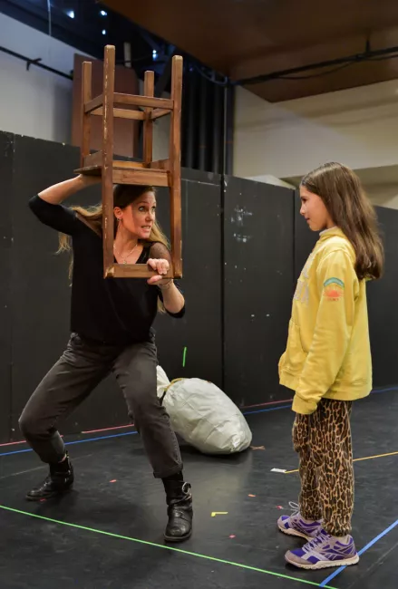 Les répétitions de Médée au petit théâtre (2025) © Stefan Brion