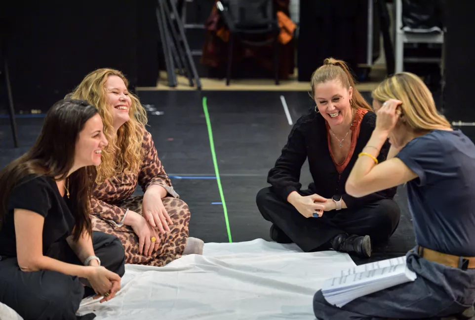 Les répétitions de Médée au petit théâtre (2025) © Stefan Brion