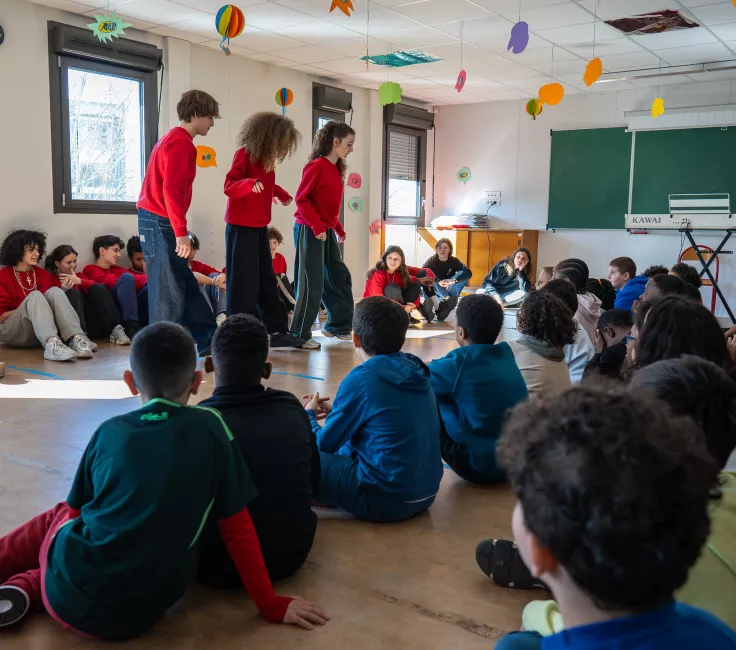 Parcours de découverte à L'Haÿ-les-Roses avec la Maîtrise Populaire de l'Opéra Comique © Eva Miquet