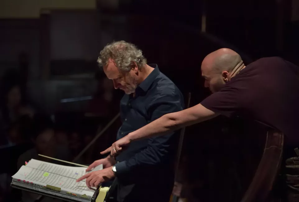 Répétition de Faust sur le plateau de la salle Favart, juin 2025 © Stefan Brion