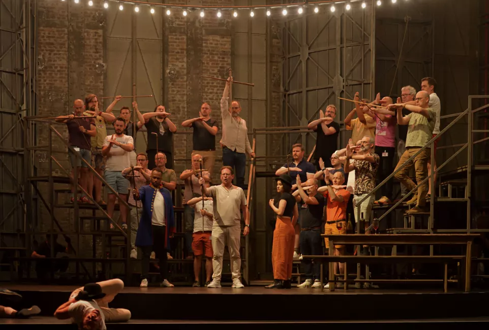 Répétition de Faust sur le plateau de la salle Favart, juin 2025 © Stefan Brion