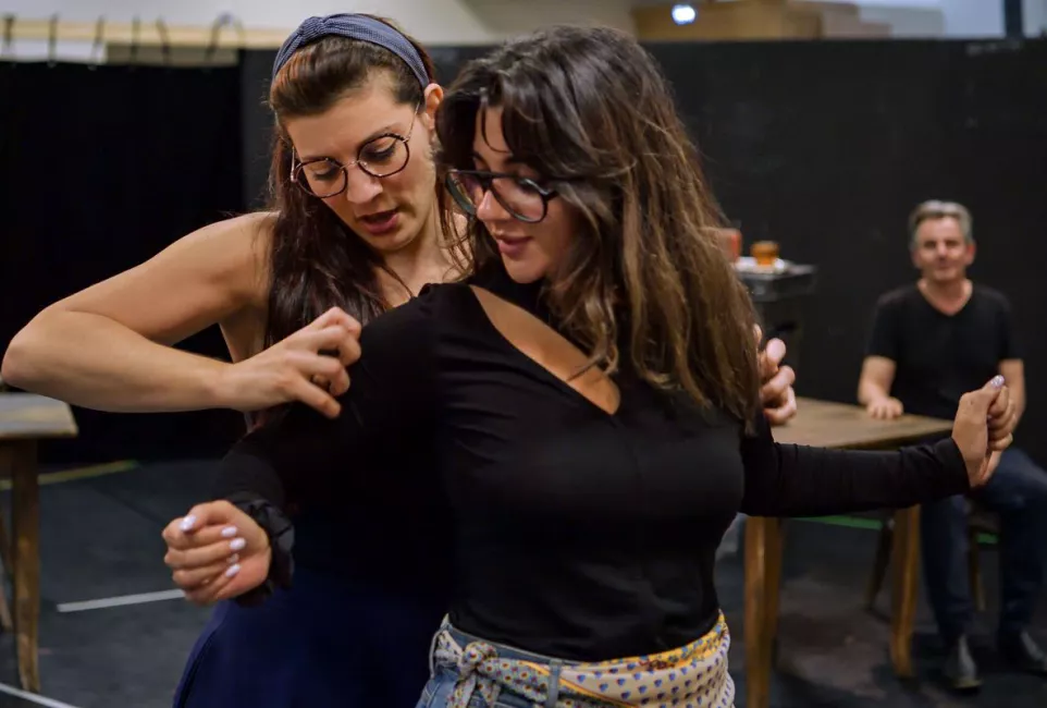 Les répétitions des Contes d'Hoffmann au Petit Théâtre (2025) © Stefan Brion