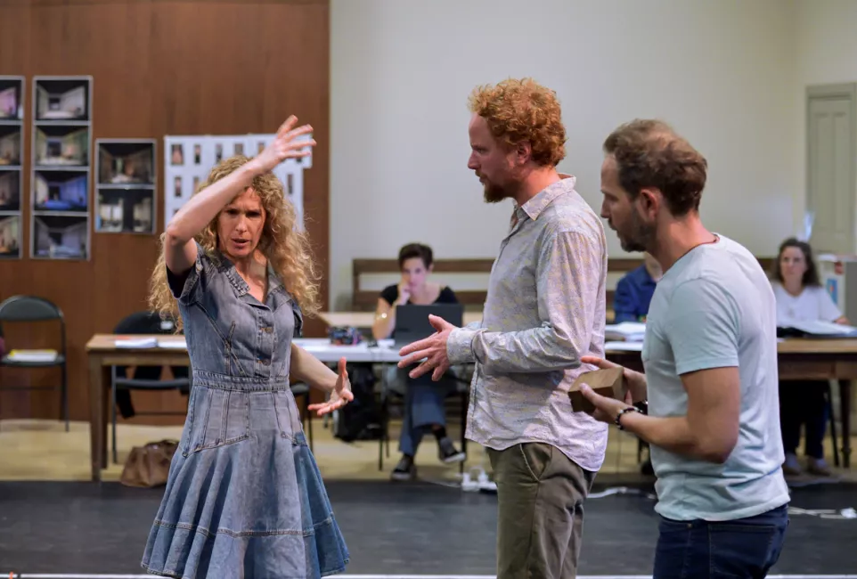 Les répétitions des Contes d'Hoffmann au Petit Théâtre (2025) © Stefan Brion