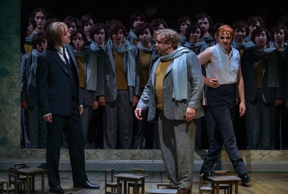 Les Contes d'Hoffmann (2025), Opéra-Comique © Stefan Brion