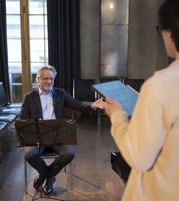 Masterclasse avec Louis Langrée, organisée à la Villa Albertine, au Payne Whitney Mansion à New York, le 23 mars 2026