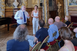 Jean-Philippe Lafont donne une masterclasse publique au foyer de l’Opéra-Comique