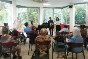 Mediation at the Opéra-Comique: building bridges between audiences and the stage