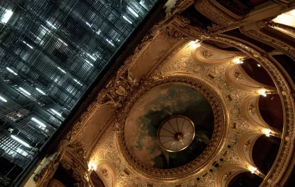 Salle Favart depuis les coulisses © Yoann Laporte