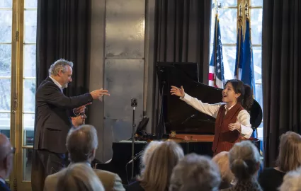Masterclasse avec Louis Langrée, organisée à Villa Albertine, au Payne Whitney Mansion à New York, le 23 mars 2026