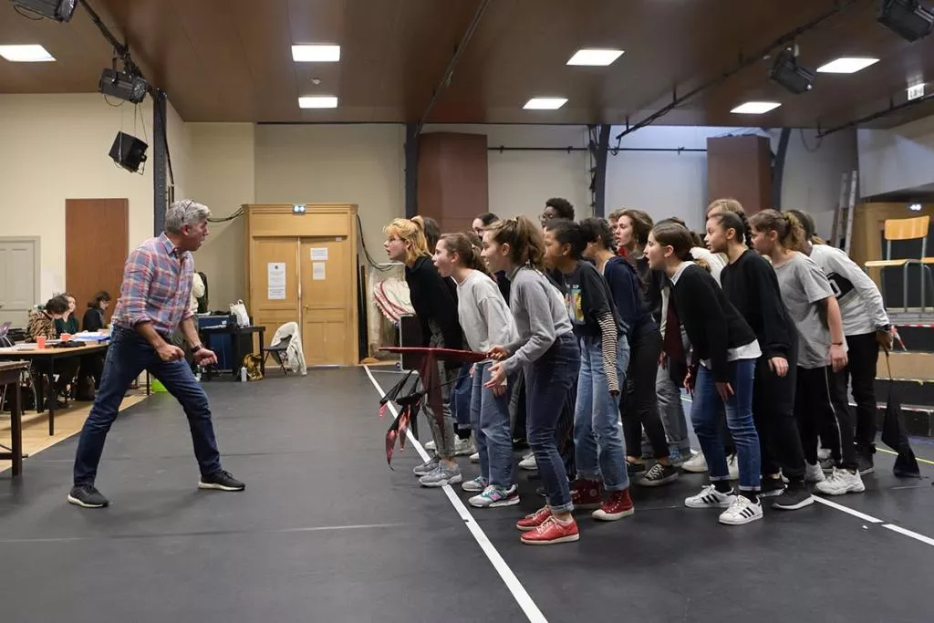 Les équipes du Voyage dans la Lune réinvestissent le théâtre, un an après son report