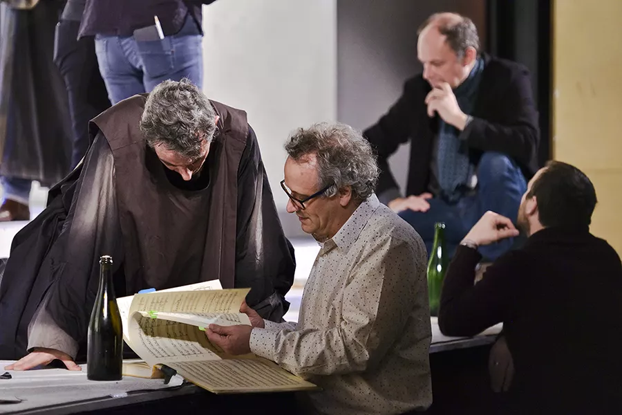 Derniers raccords au plateau pour le Comte Ory !