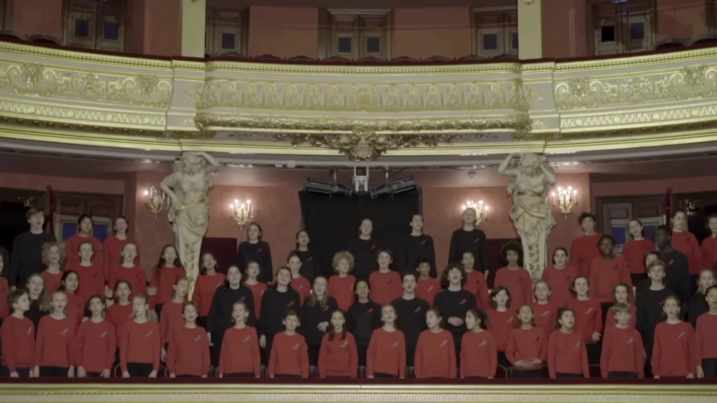 L’Opéra Comique et sa maîtrise vous souhaitent de belles fêtes de fin d’année et une bonne année 2018 en musique !