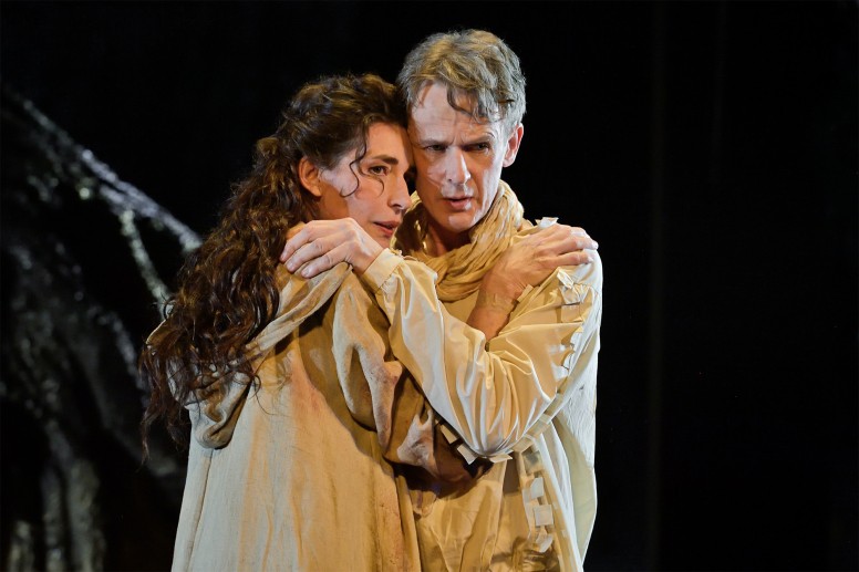 	<p><em>Armide</em> © Stefan Brion | Véronique Gens (Armide), Ian Bostridge (Renaud)</p>
 